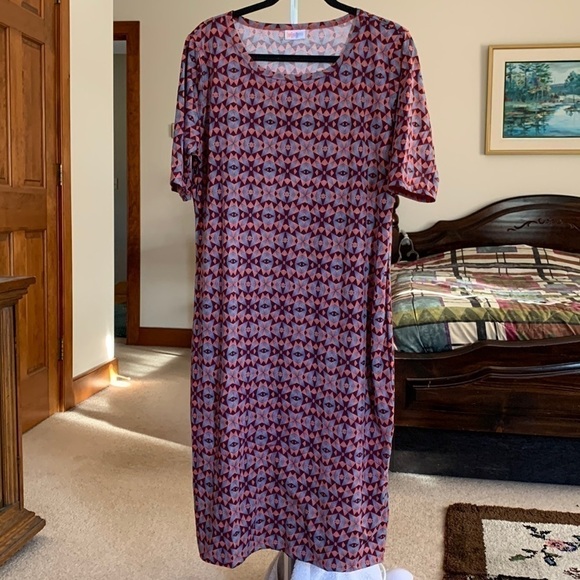 LuLaRoe Dresses & Skirts - LULAROE julia size 2XL NWOT